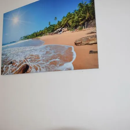 Azzurra Sct 公寓 *